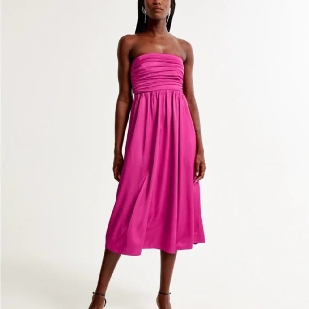 Abercrombie Strapless Pleated Midi Dress